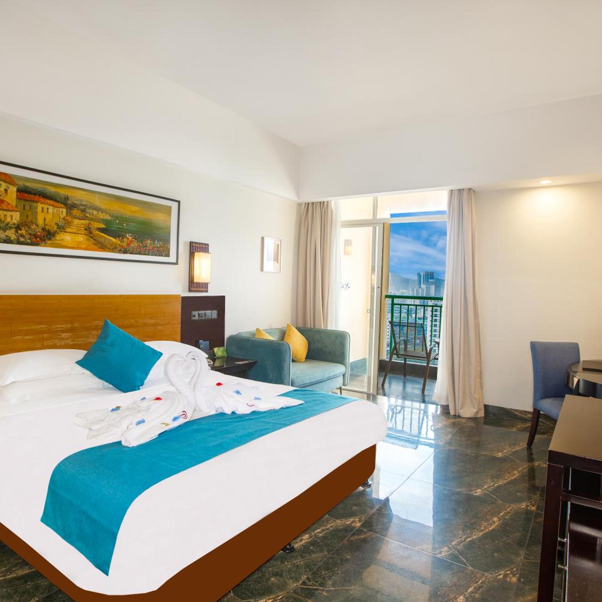 Select, King Bed, Sea View