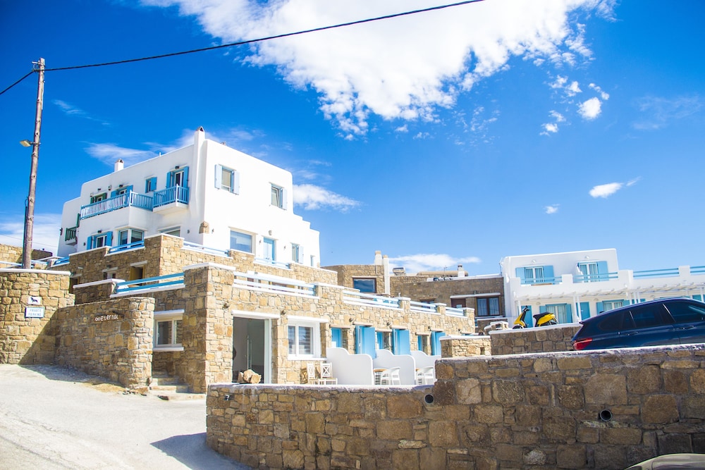 Eternal Suites 24/41