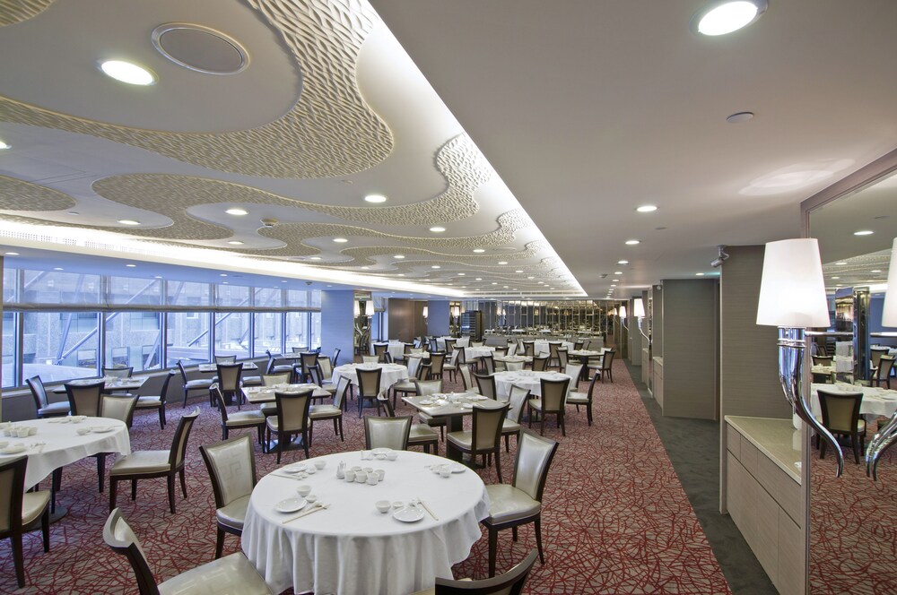CHECK inn SELECT Taichung Dadun 29/48