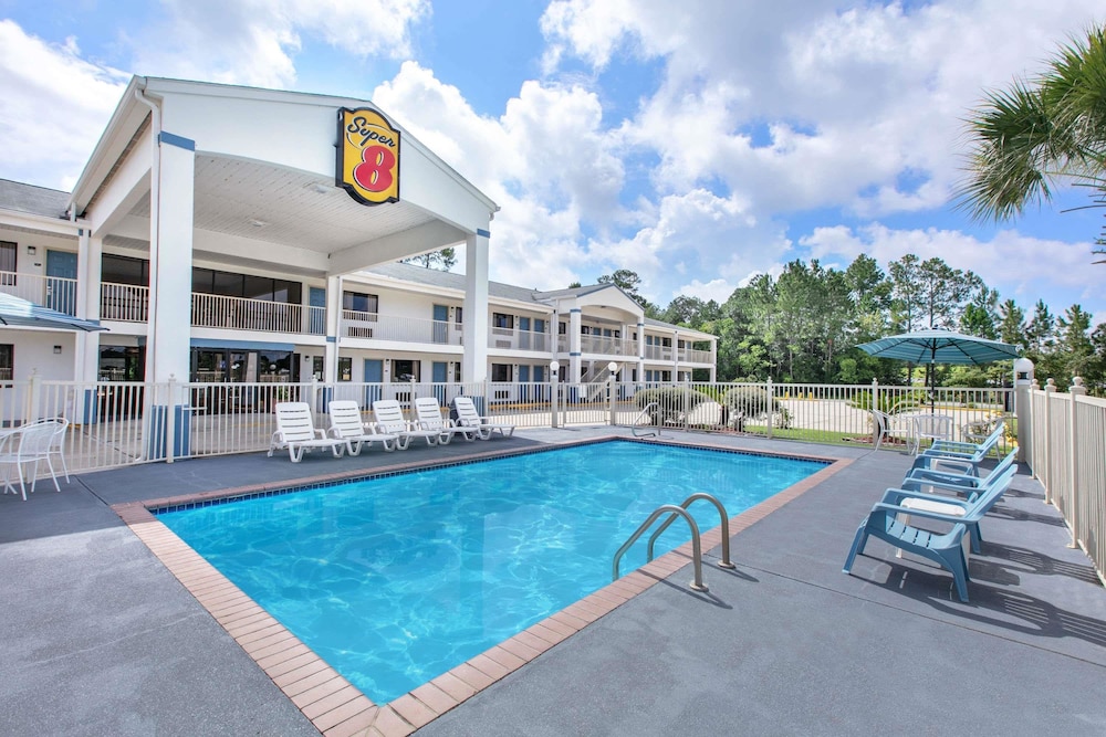 Super 8 By Wyndham Ocean Springs Biloxi 6/43