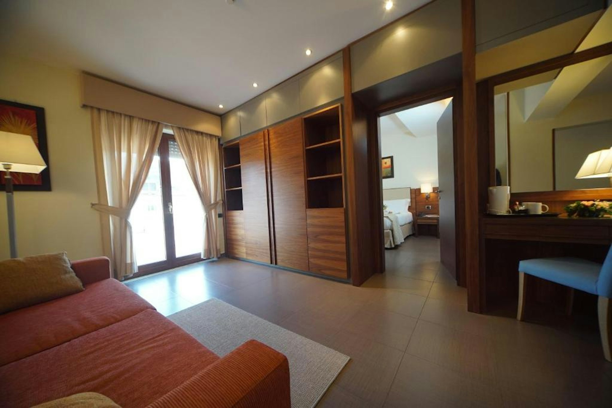 Suites And Residence Hotel 24/44