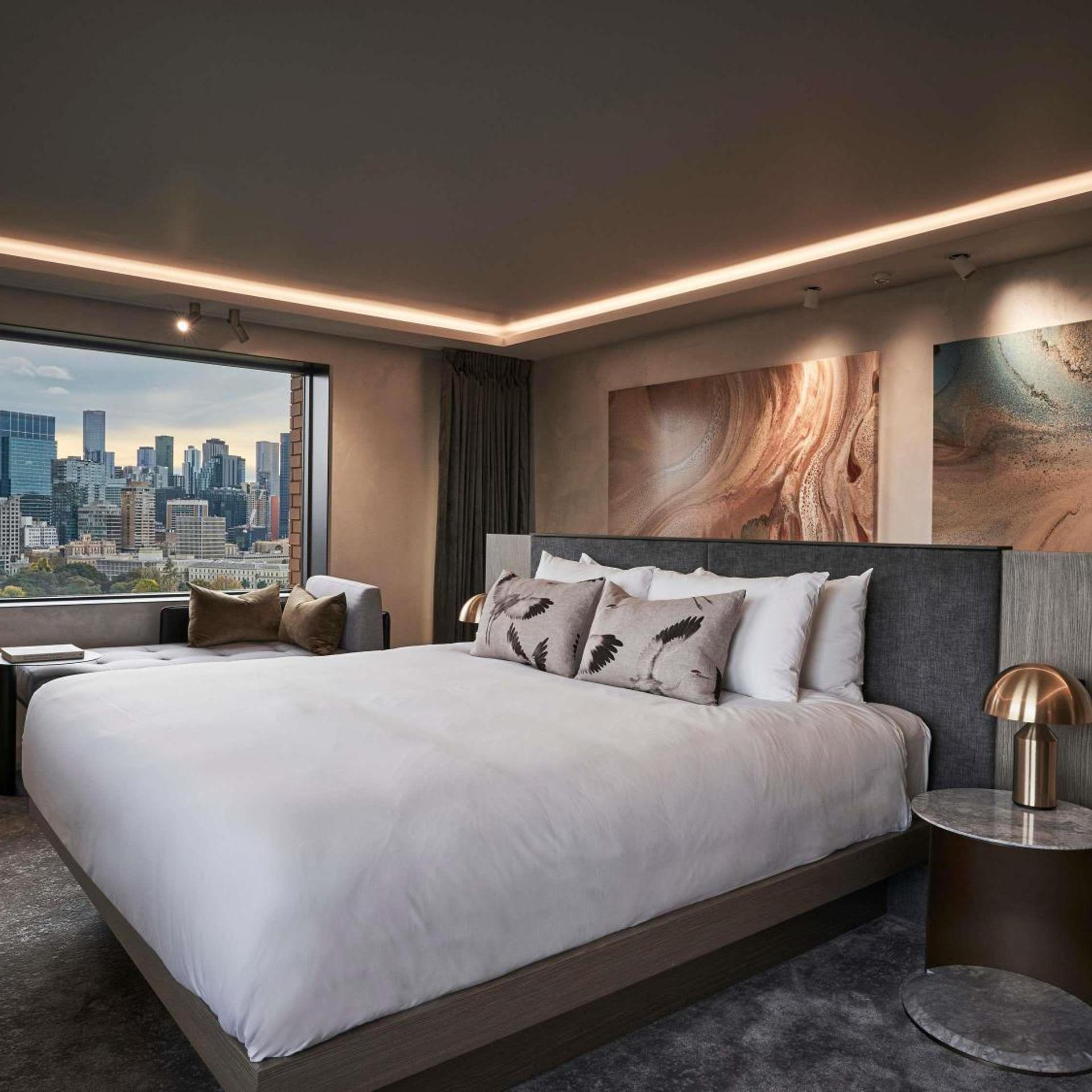 William, Sky, Villa, King Bed, Lounge Access, Top Floor