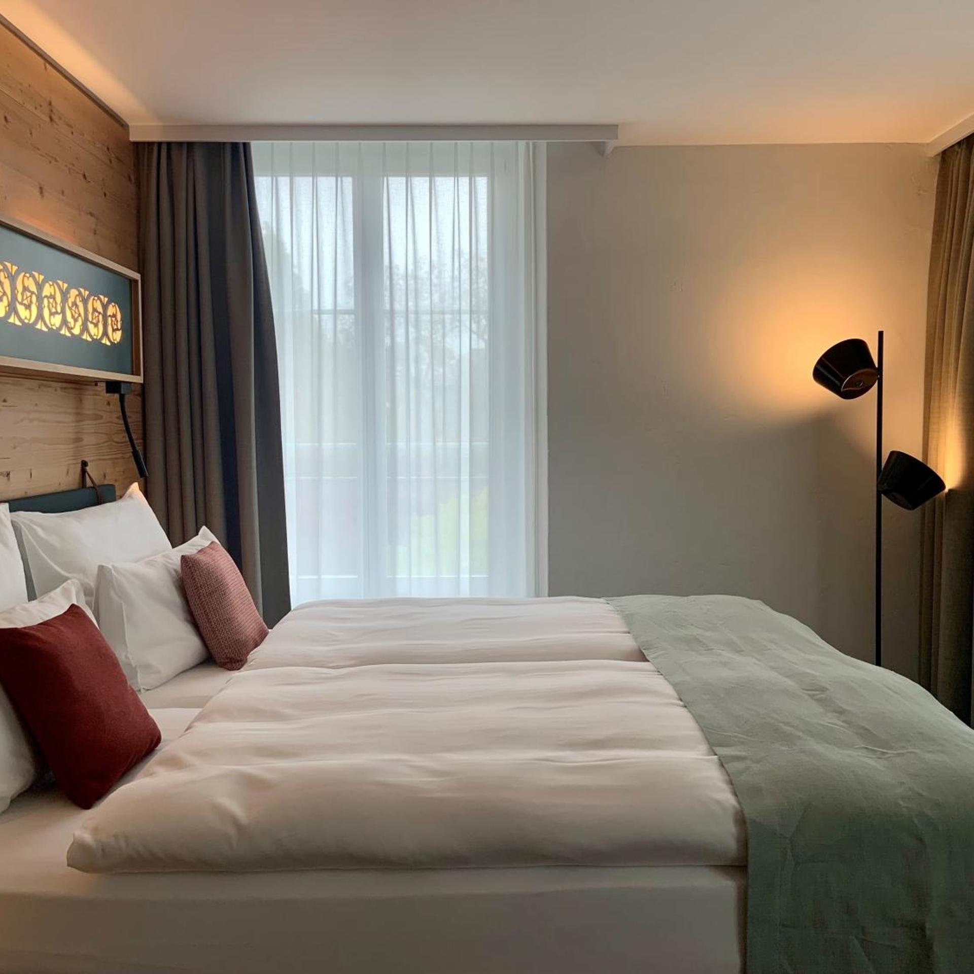 Medium, Single Bed
