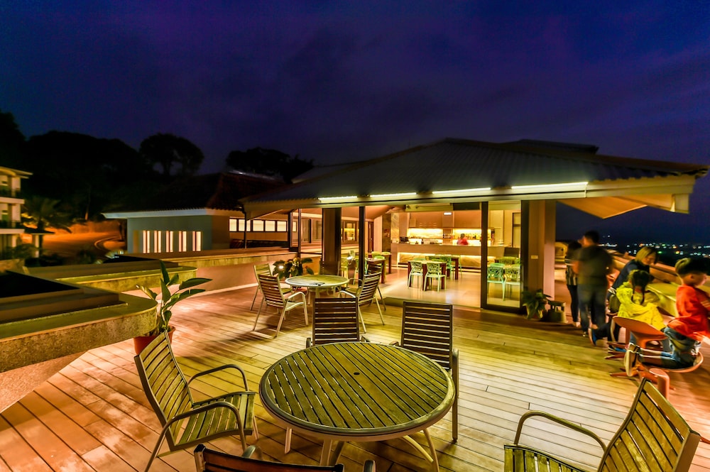 Yundeng Landscape Hotel 5/62