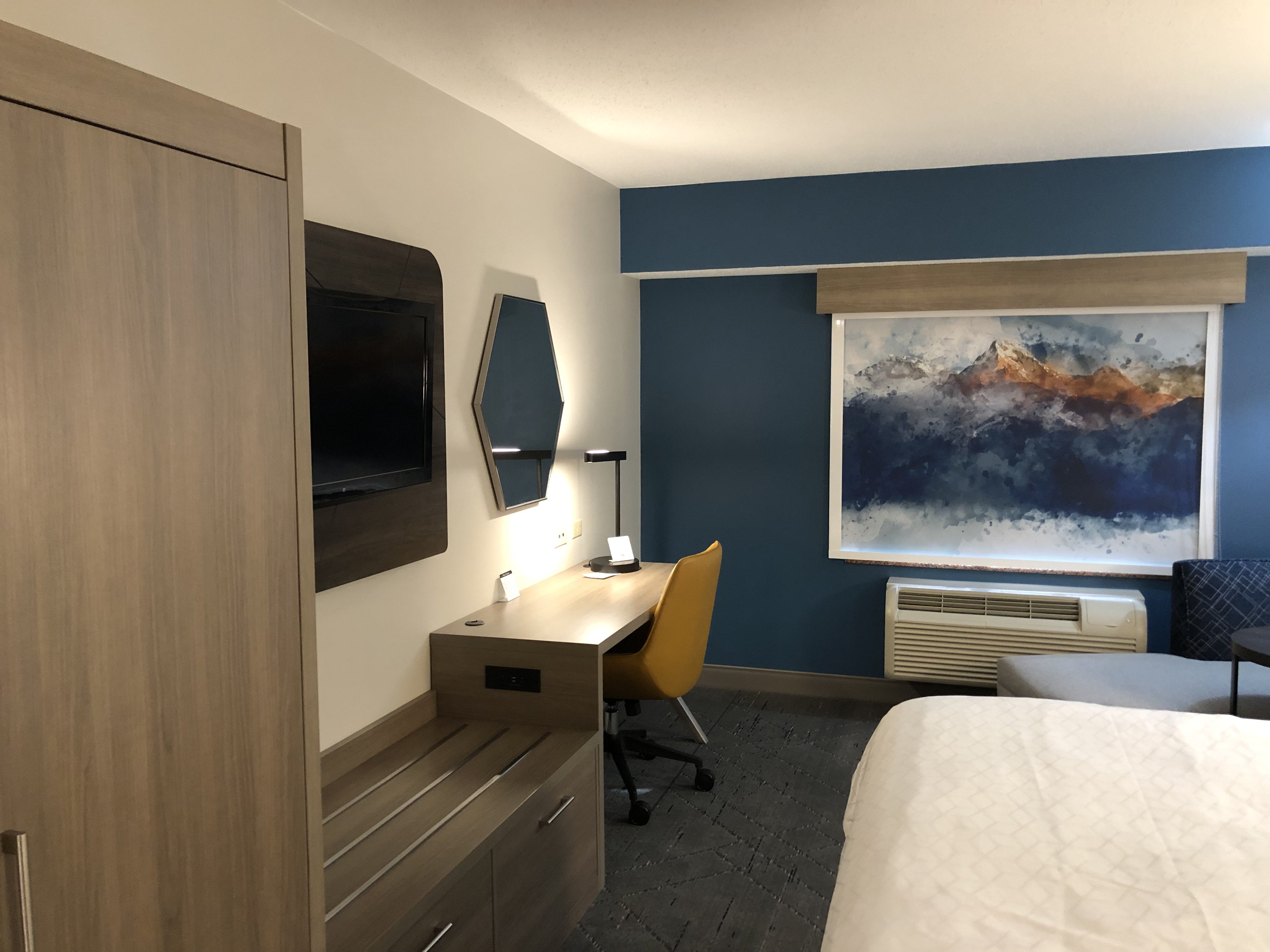 Holiday Inn Express Hotel And Suites Donegal 41/43