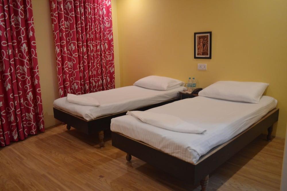 Tara Guest House 43/68