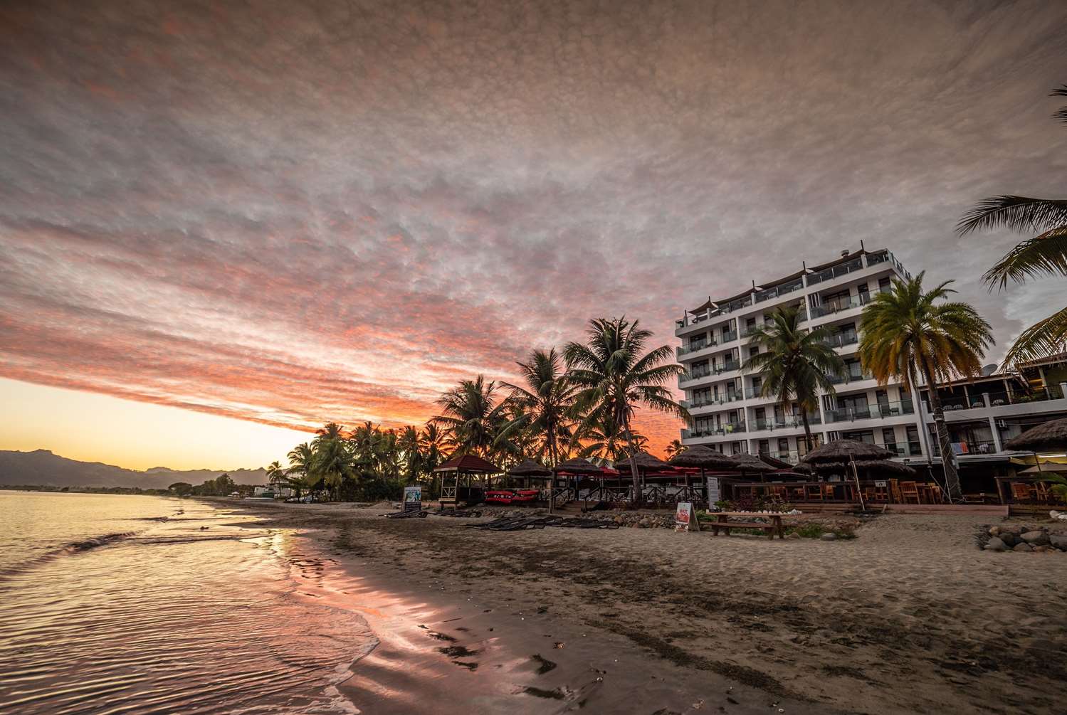 Ramada Suites by Wyndham Wailoaloa Beach Fiji 45/50