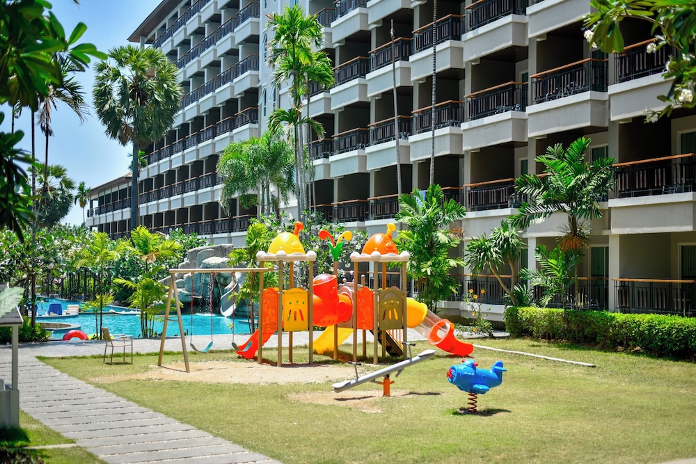 Welcome World Beachfront Resort 38/47