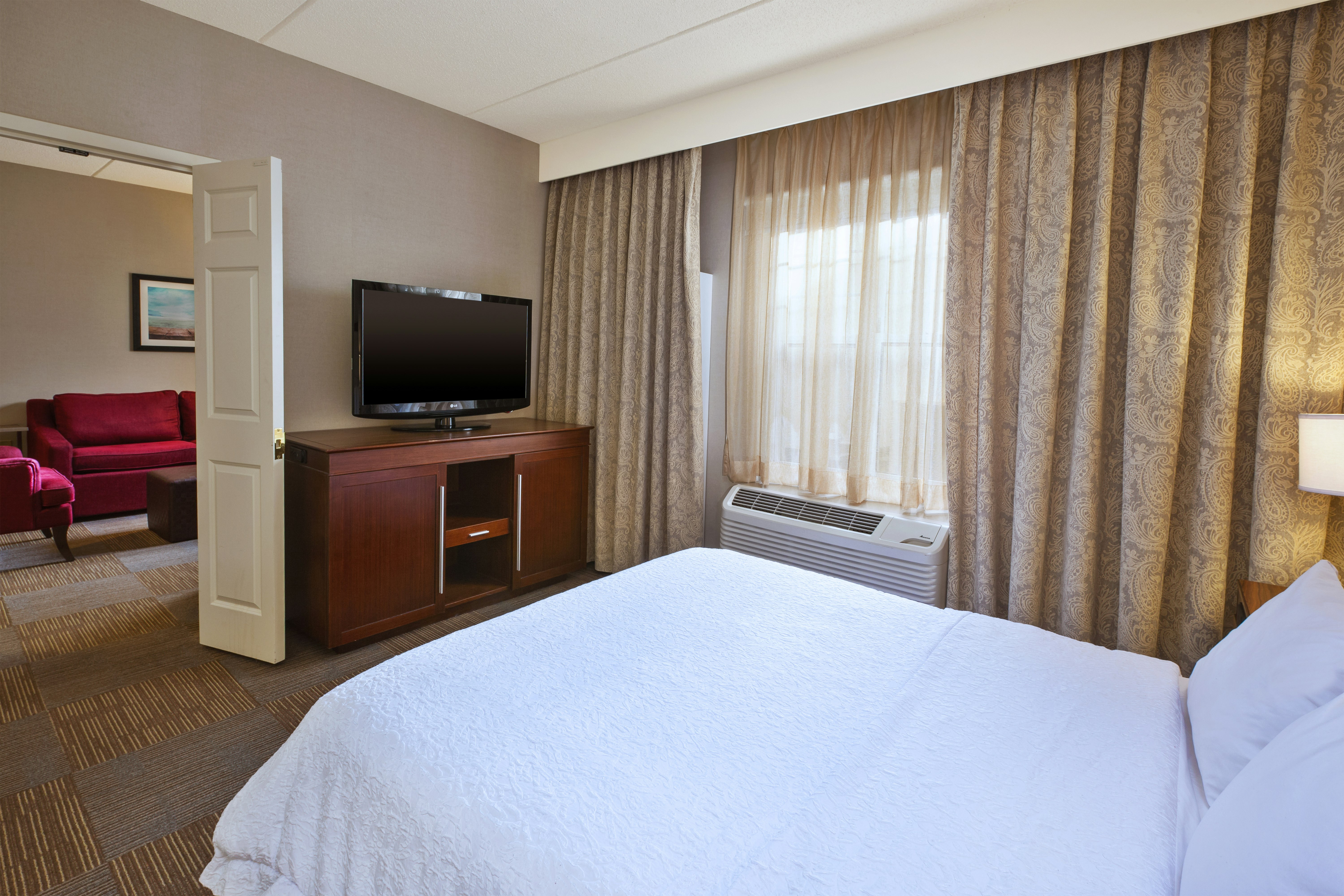 Hampton Inn Suites Providencew 10/42