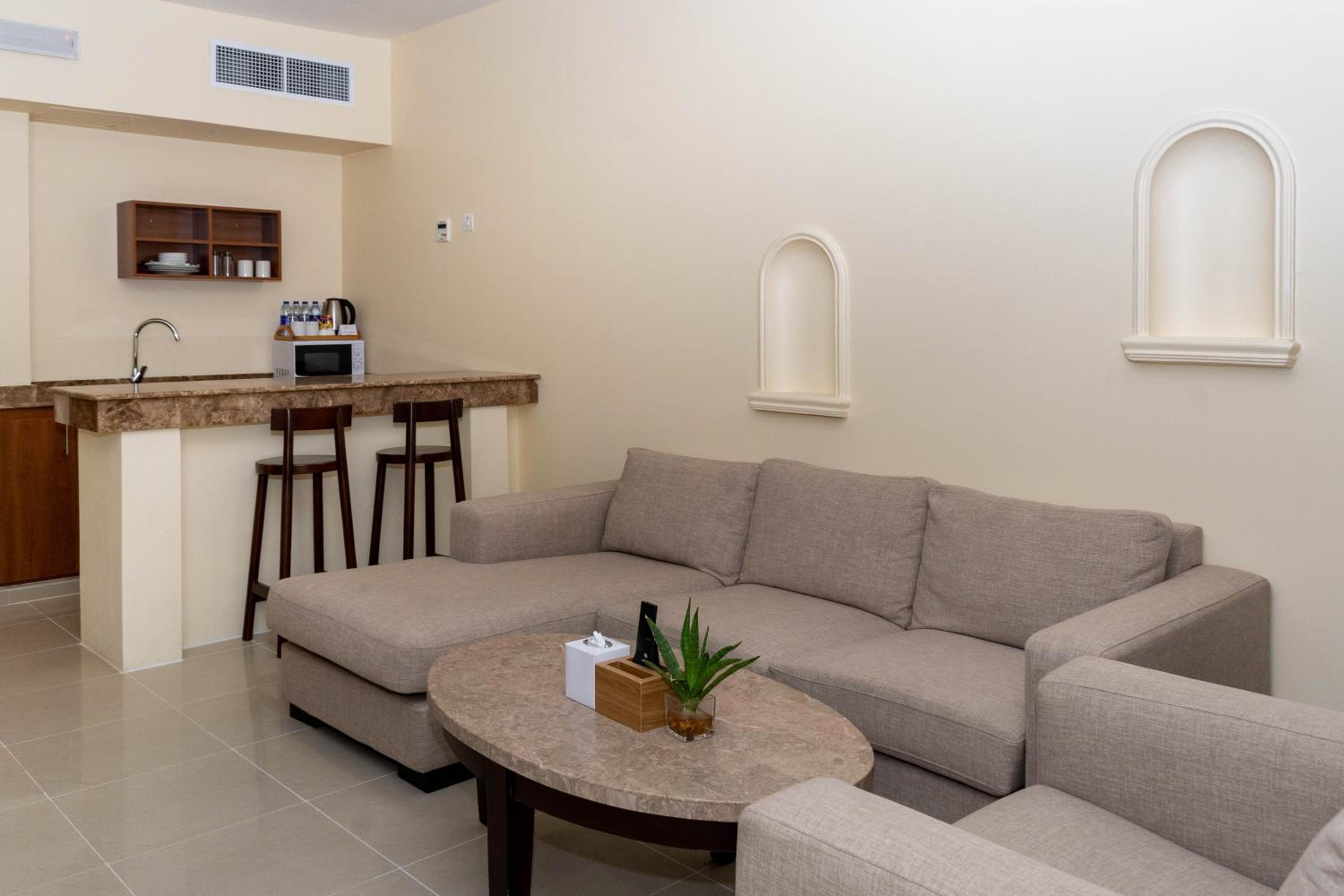 Sandy Beach Hotel Resort 35/55