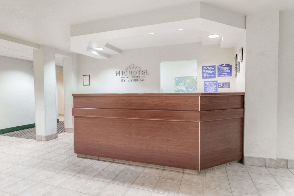Microtel Inn Suites By Wyndham Marianna 4/23