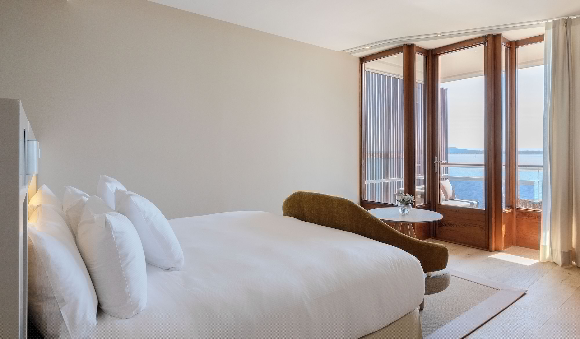 Master, Suite, King Bed, Sea View, Sofa