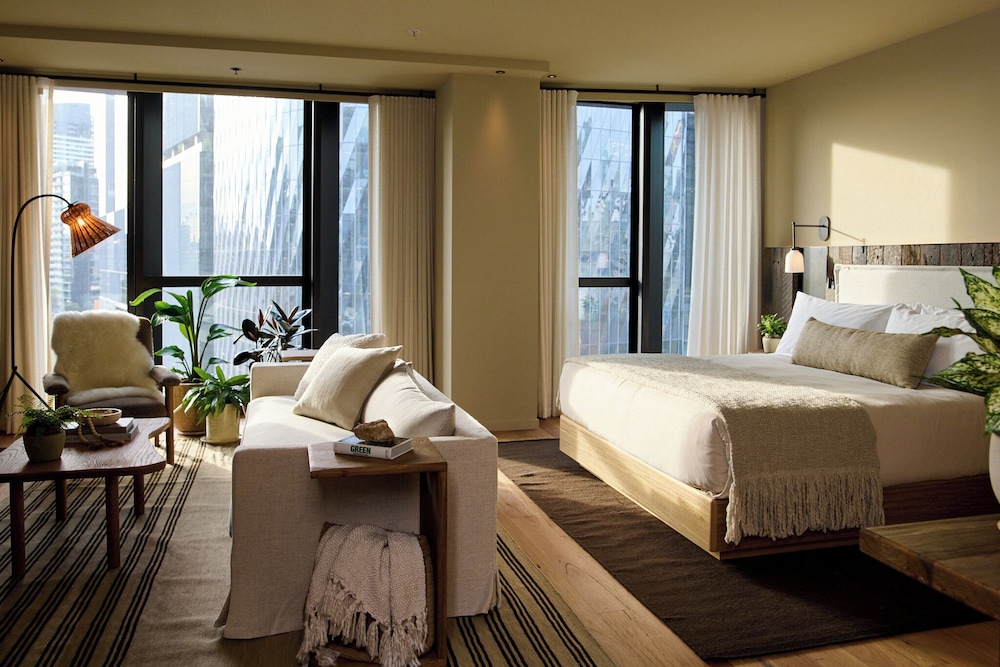 Reserve, City, Suite, King Bed