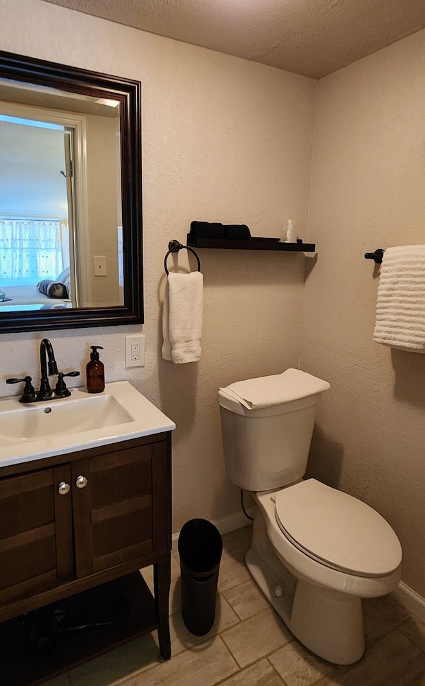 Lily Creek Lodge 67/68