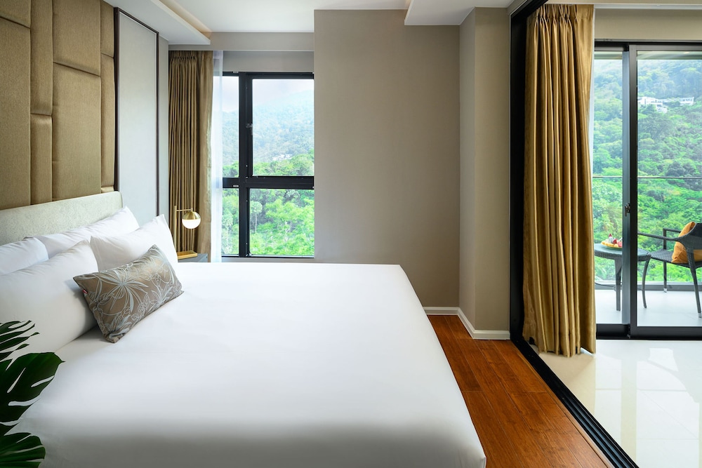 Mida Grande Resort Phuket 24/74