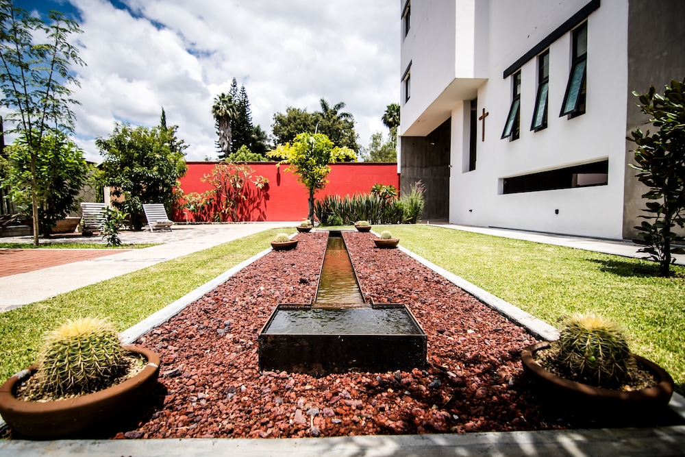 Maria Ines Hotel Suite 50/59
