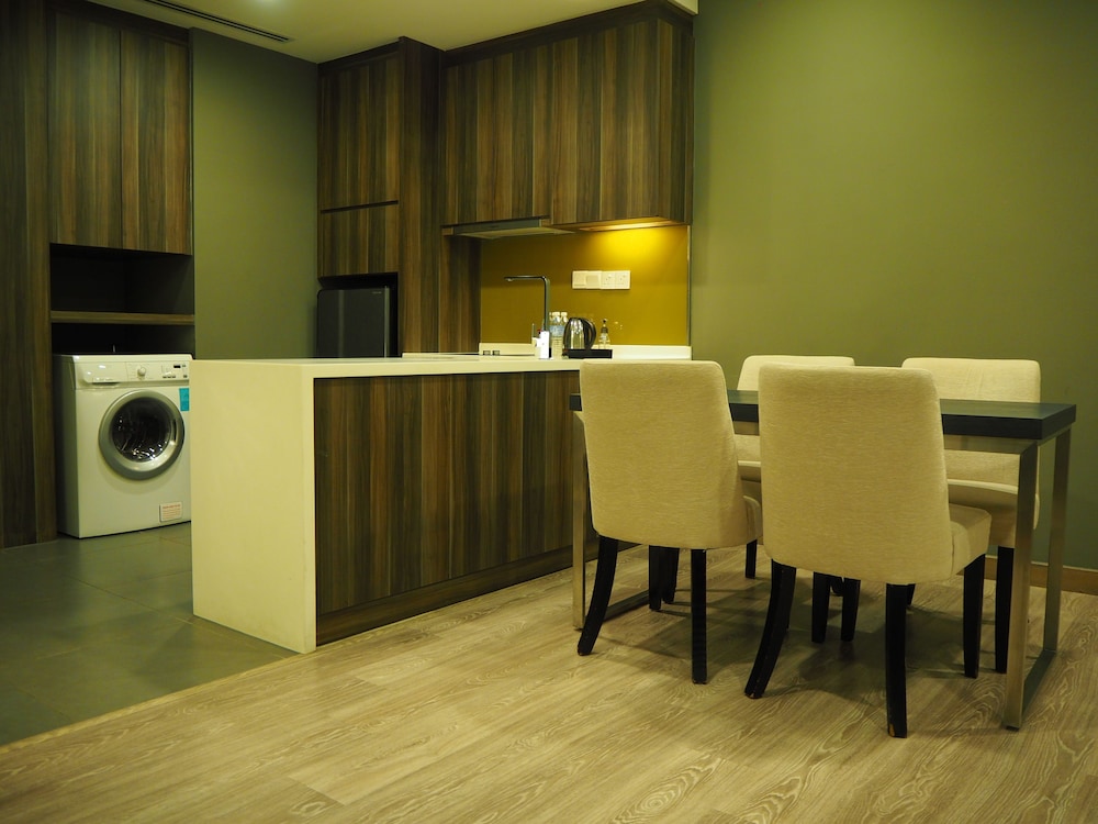 Lobby at Ramada Suites by Wyndham Kuala Lumpur City Centre, KUALA LUMPUR