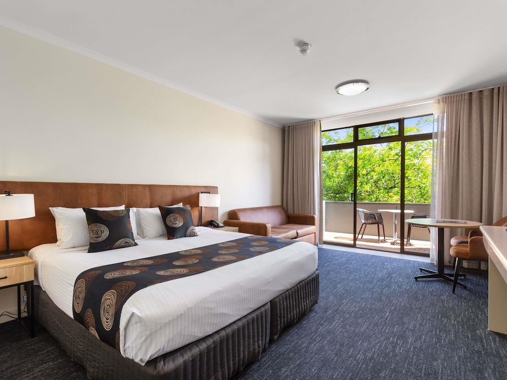 Mantra Meridien Adelaide 17/53