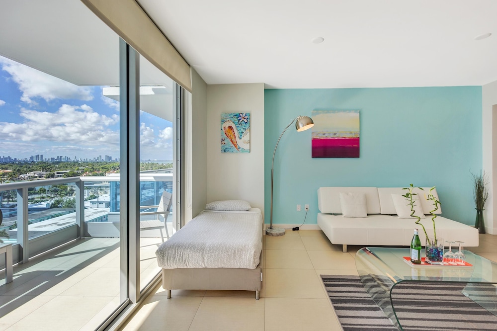 Dharma Home Suites Miami At Monte Carlo 43/53