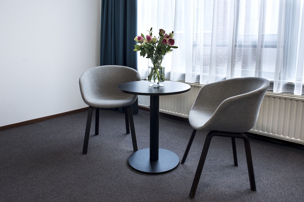 Hotel de Jonge 58/67