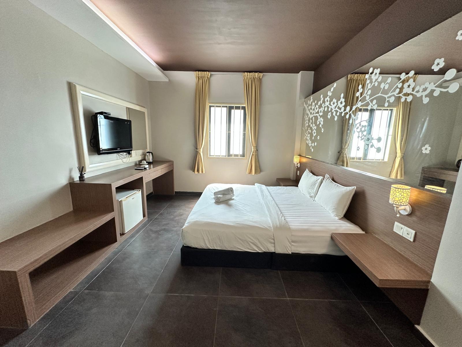 Superior, King Bed