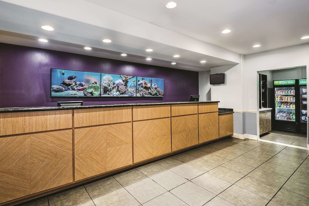 La Quinta Inn & Suites by Wyndham Austin - Cedar Park 6/52