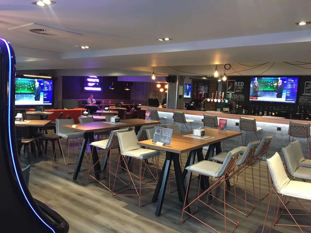 Village Hotel Club Bournemouth 63/81