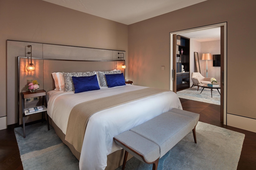 The St. Regis Venice 19/70