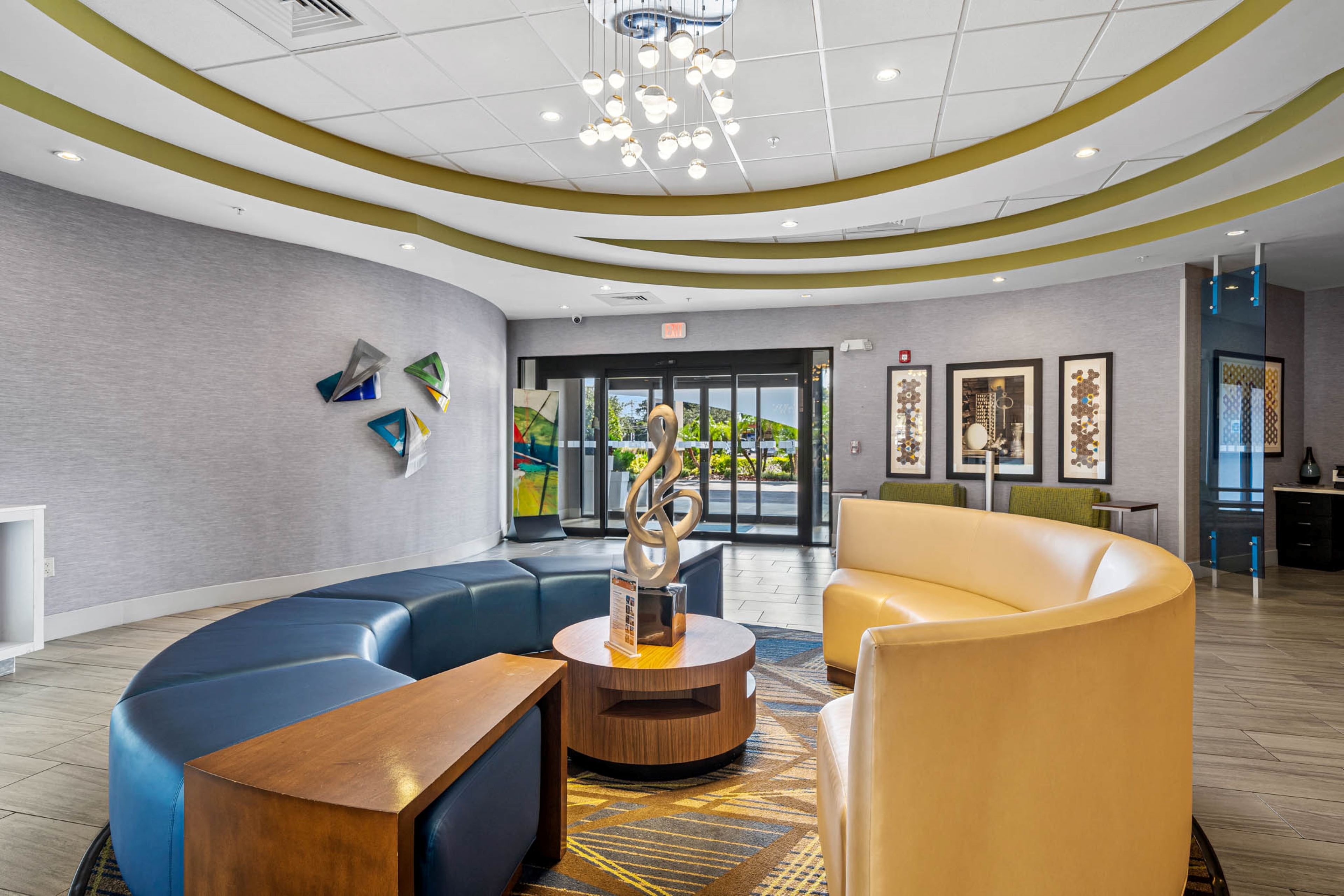 Holiday Inn Express And Suites Lakeland South 27/50