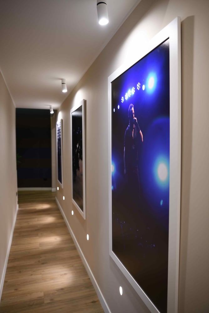 50 SUITE B&B 21/39