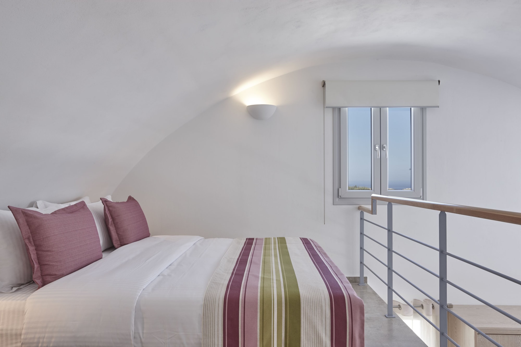 Loft, Jetted Tub
