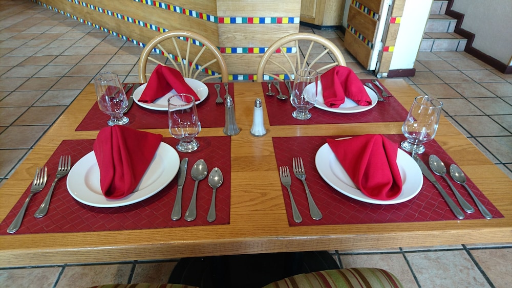 restaurant cafeteria