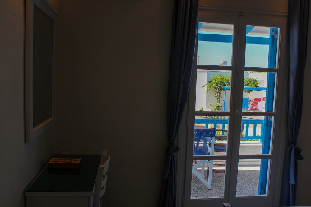 Sea View Apartments and Studios 6/50