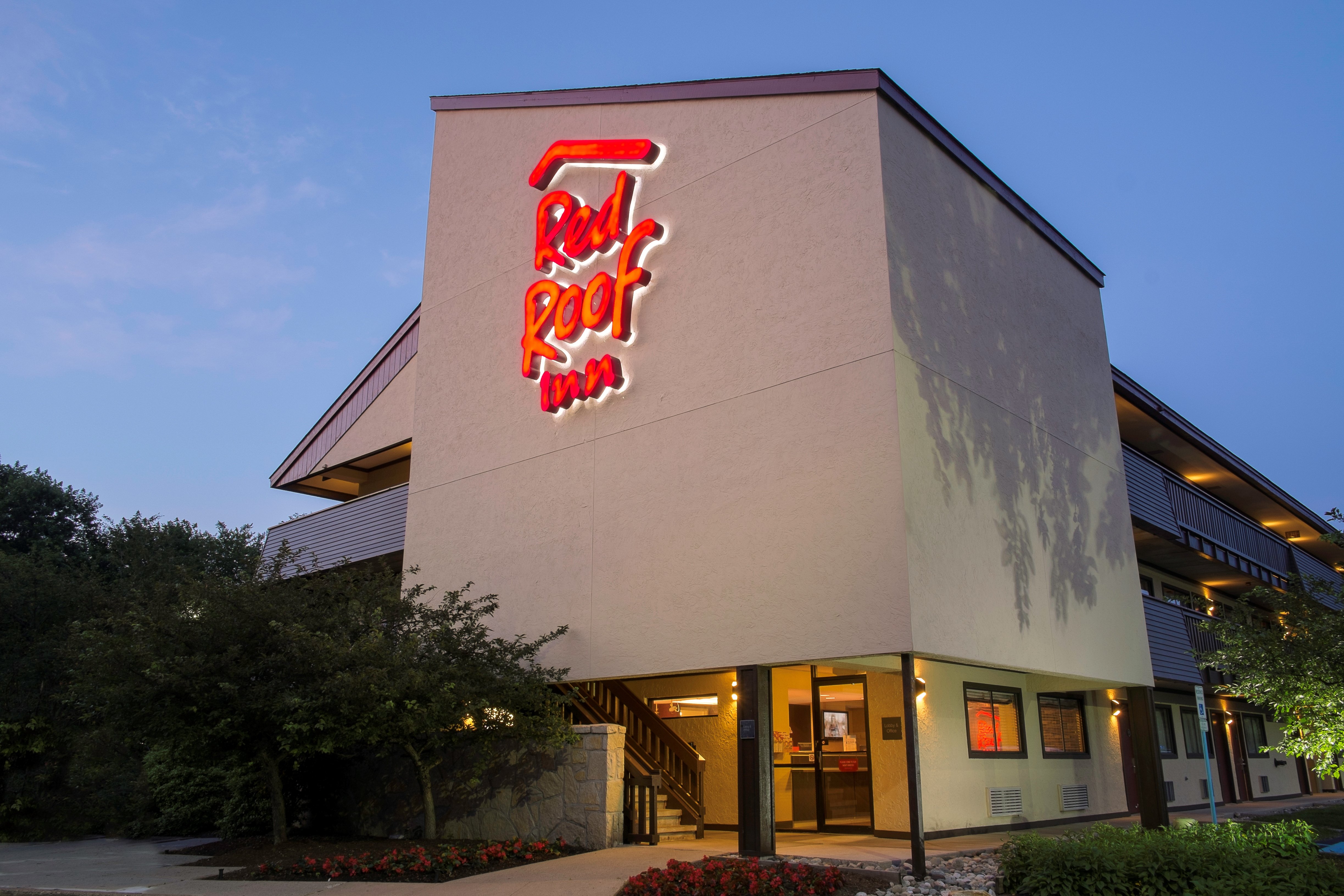 Red Roof Inn Philadelphia - Oxford Valley 3/21