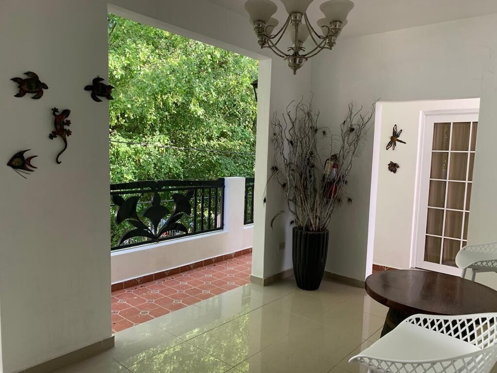 Placid Suites (ex. HM Suites) 10/50