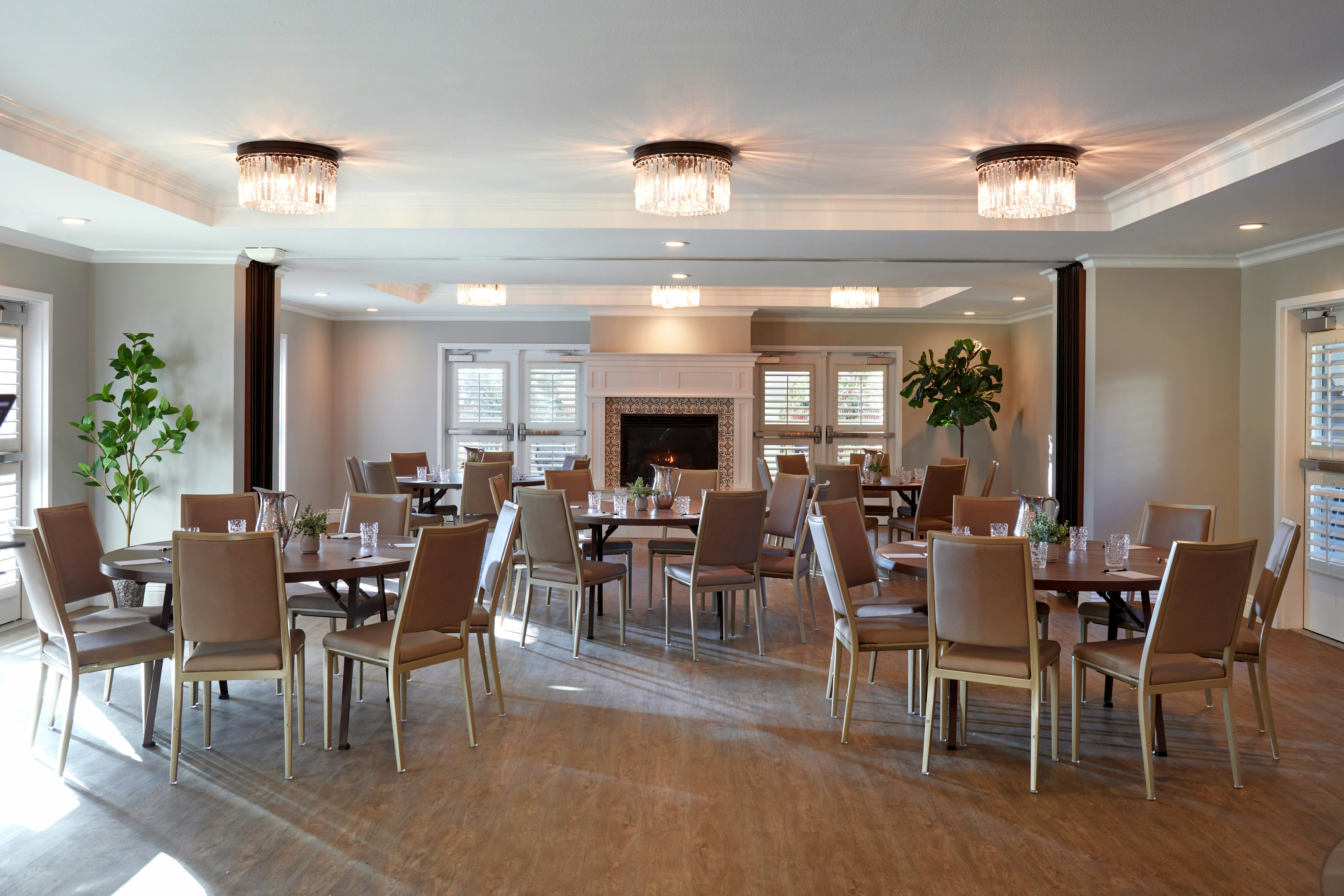 The Lodge at Healdsburg, tapestry Collection by Hilton 33/39