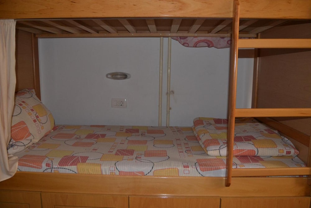 Hostel Valentin 2 7/32