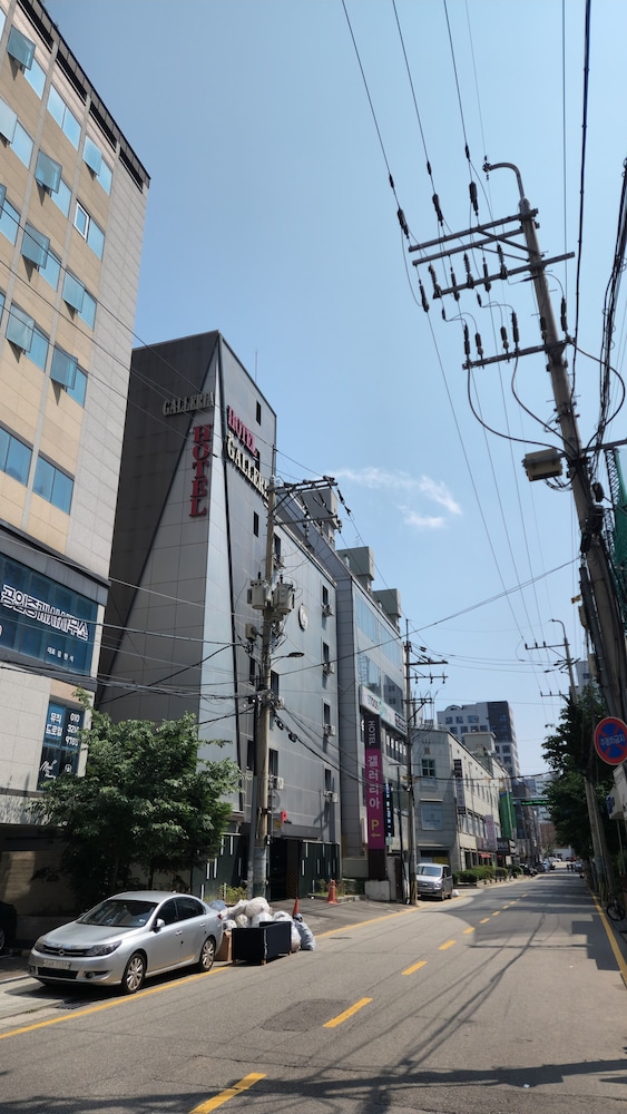 Galleria Hotel 41/50