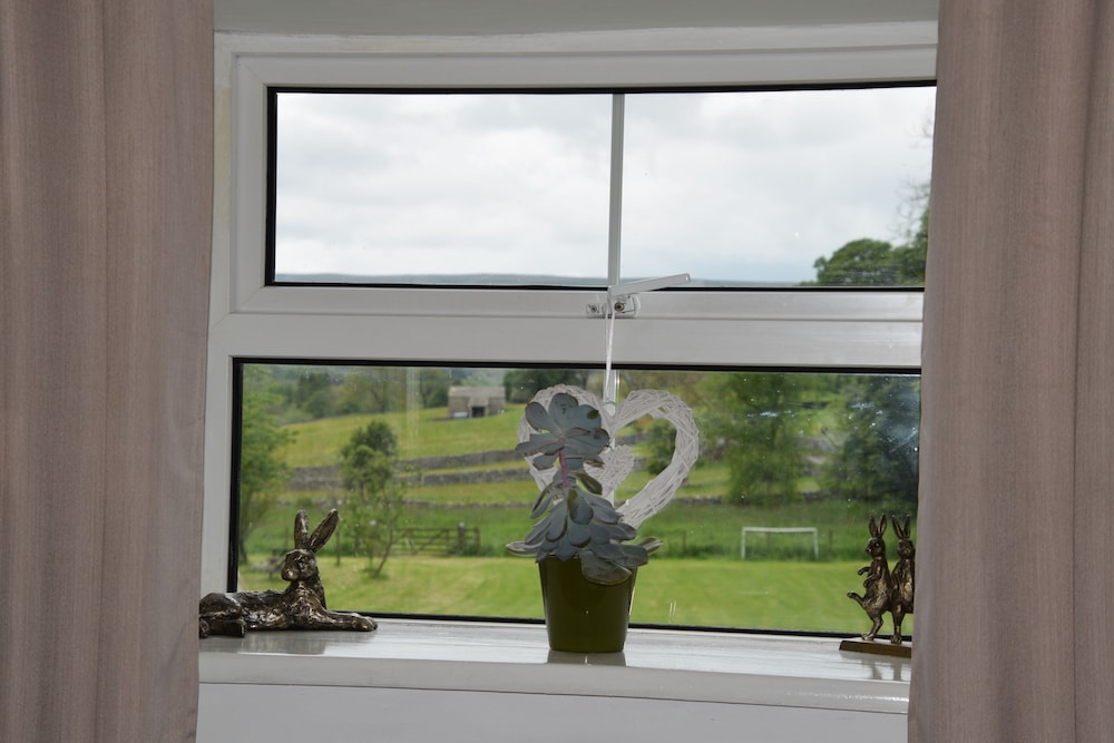 Sweetbriar Cottage B&B 24/49