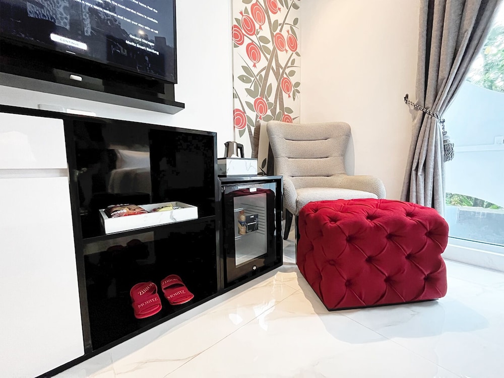 Moritz Smart Bandung 17/24