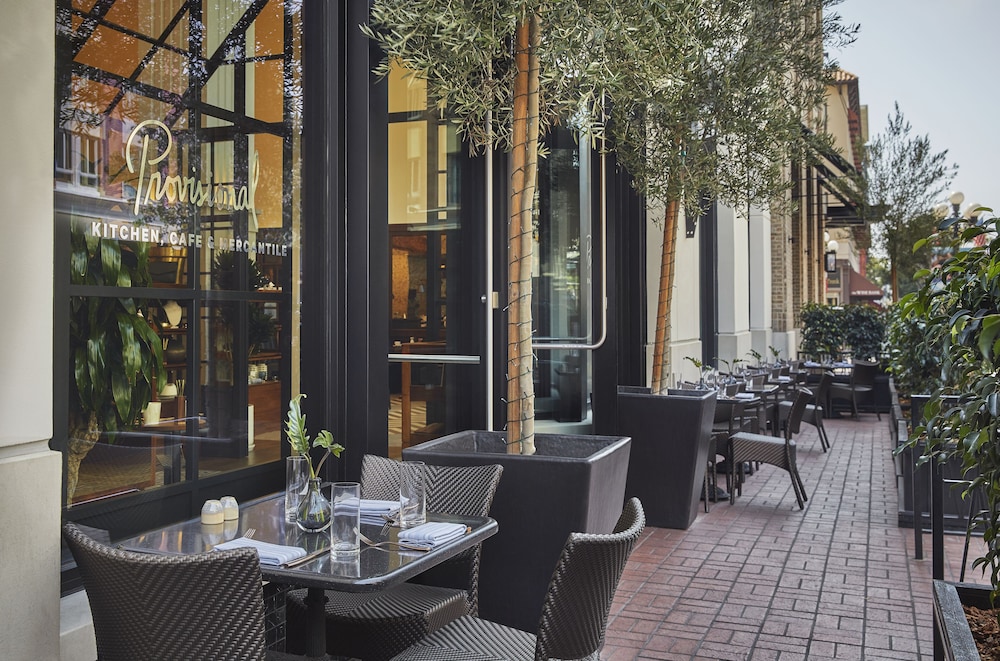 Pendry San Diego 48/70