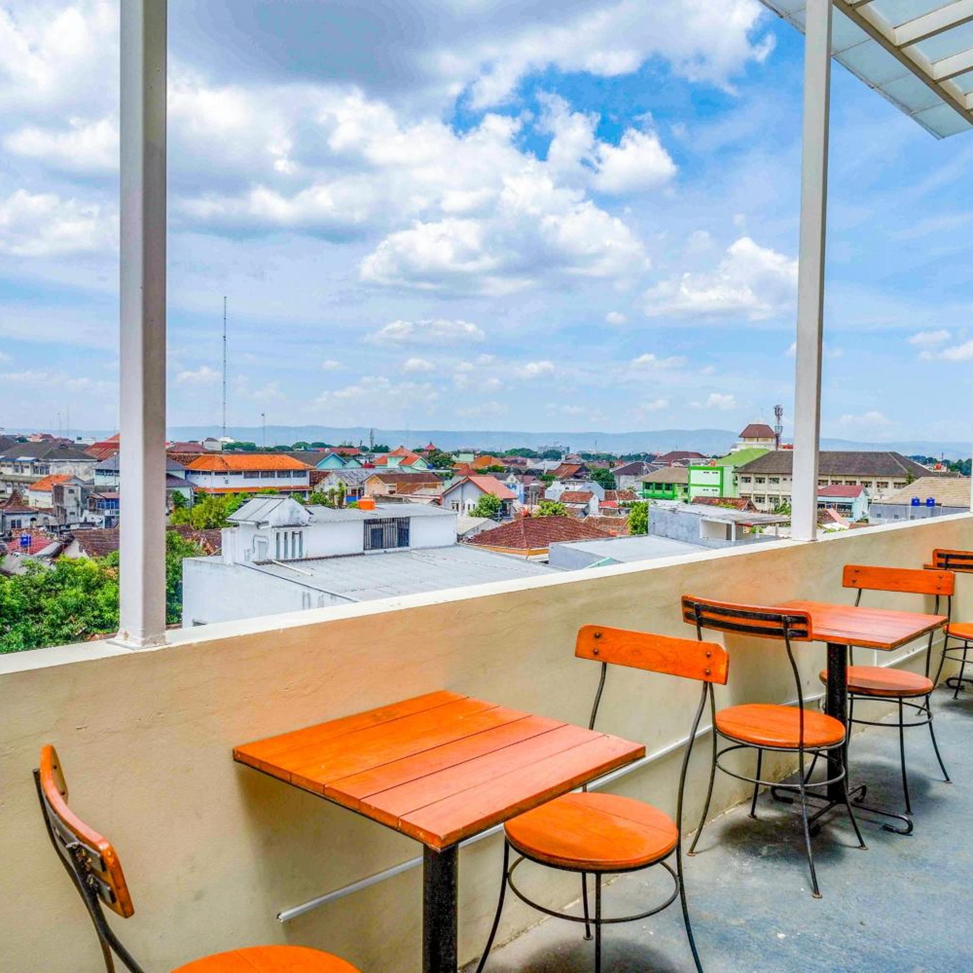 Hotel Nagari 25/36