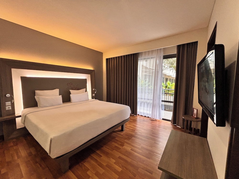 SUITE, DOUBLE BED