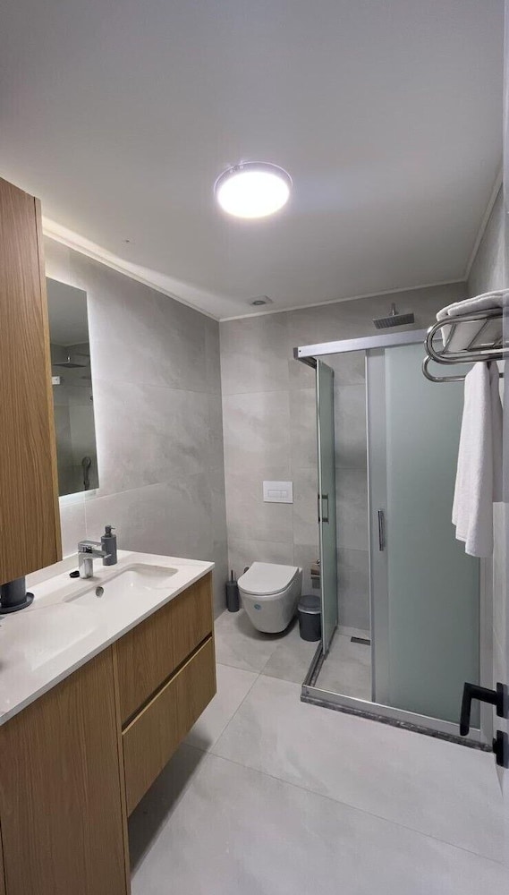 Royal Palm Residence 35/36