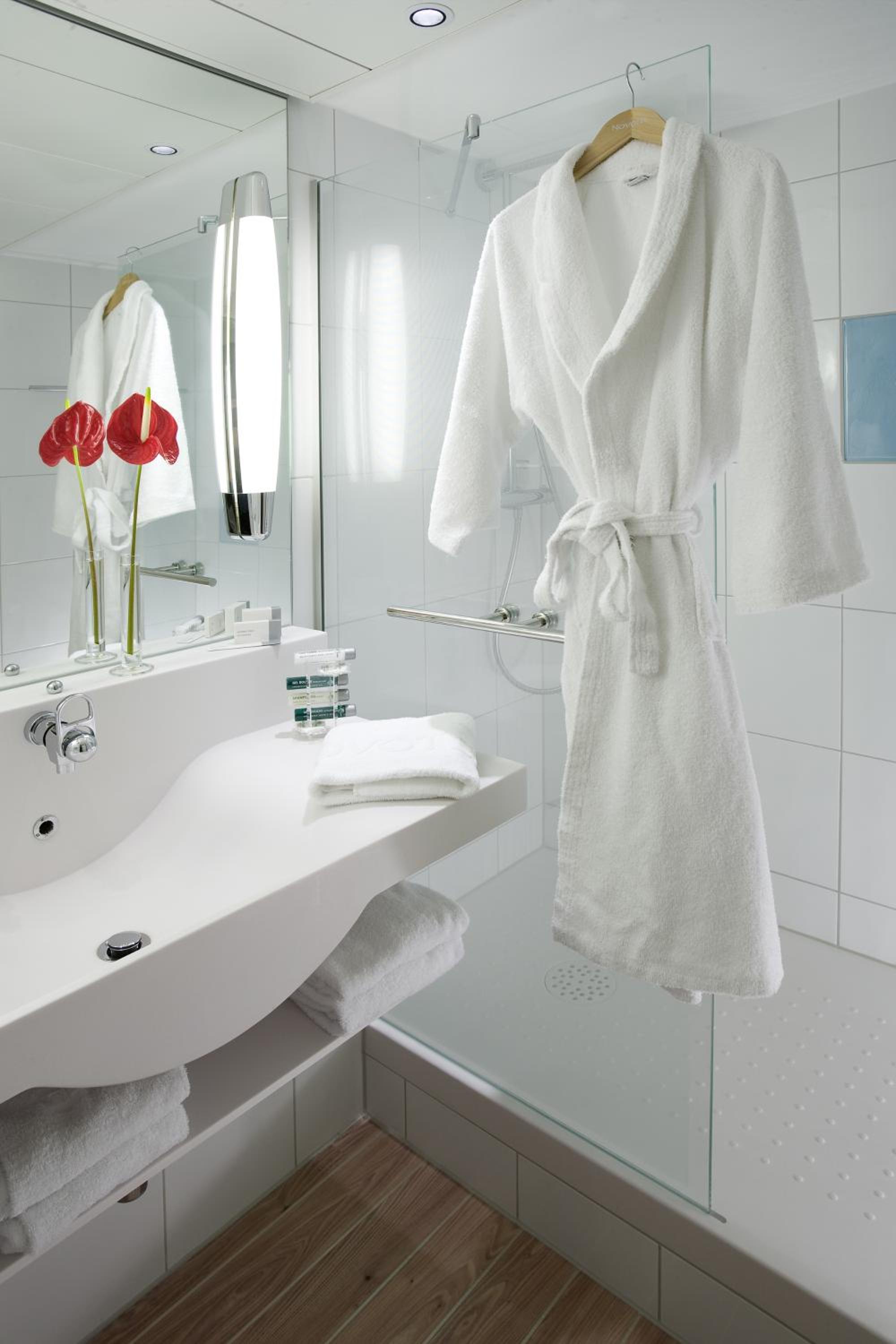 جناح بسرير مزدوج مع أريكة، Novotel Roissy Saint-Witz 10/10