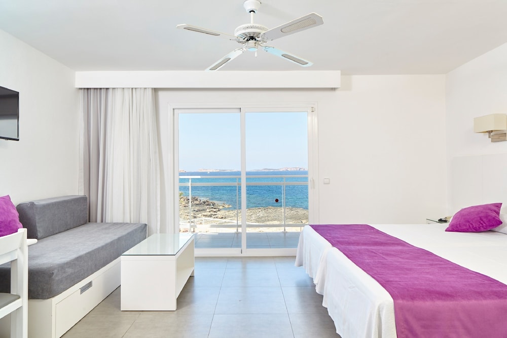 Aparthotel Nereida 6/45