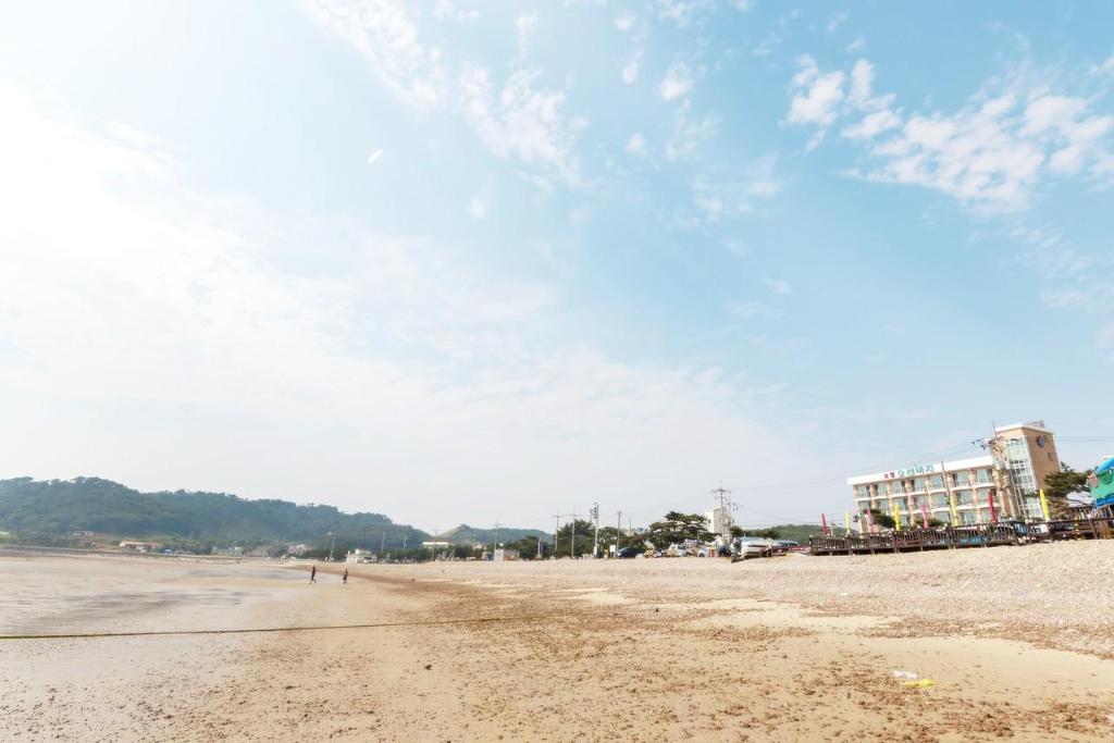 Anmyeondo Ocean Beach Motel 59/70