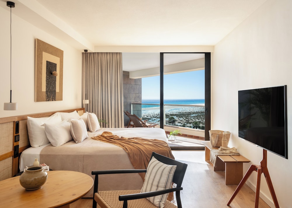 Reserve, Horizon, Premium, King Bed, Ocean Front, Sofa