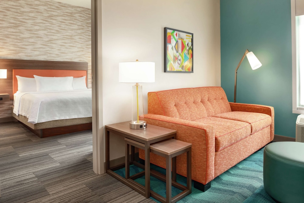 Home2 Suites By Hilton Bismarck 12/32