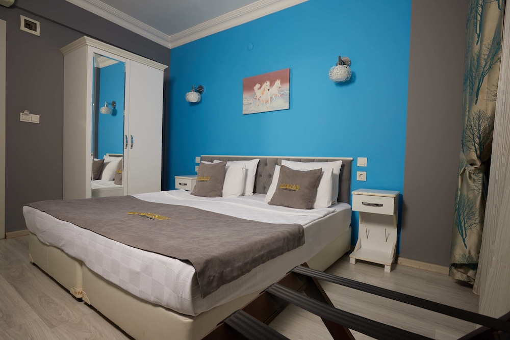 TAKSIM UNIQUE SUITES 9/73